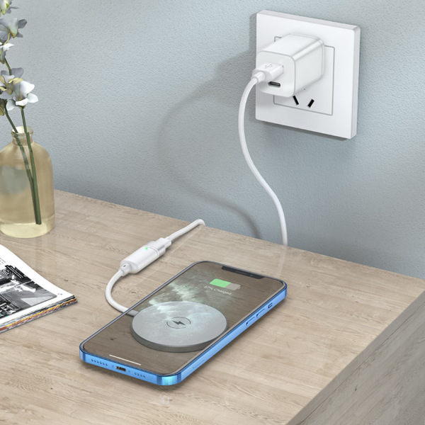 Hoco original brezžična polnilna postaja CW31 magnetna 15W MagSafe, brezžični polnilec za iPhone - srebrn - Image 3