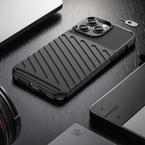 Silikonski ovitek Thunder Armor za iPhone 15 Pro - črn - Image 7