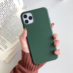 Silikonski ovitek za iPhone 15 Pro - mat zelen
